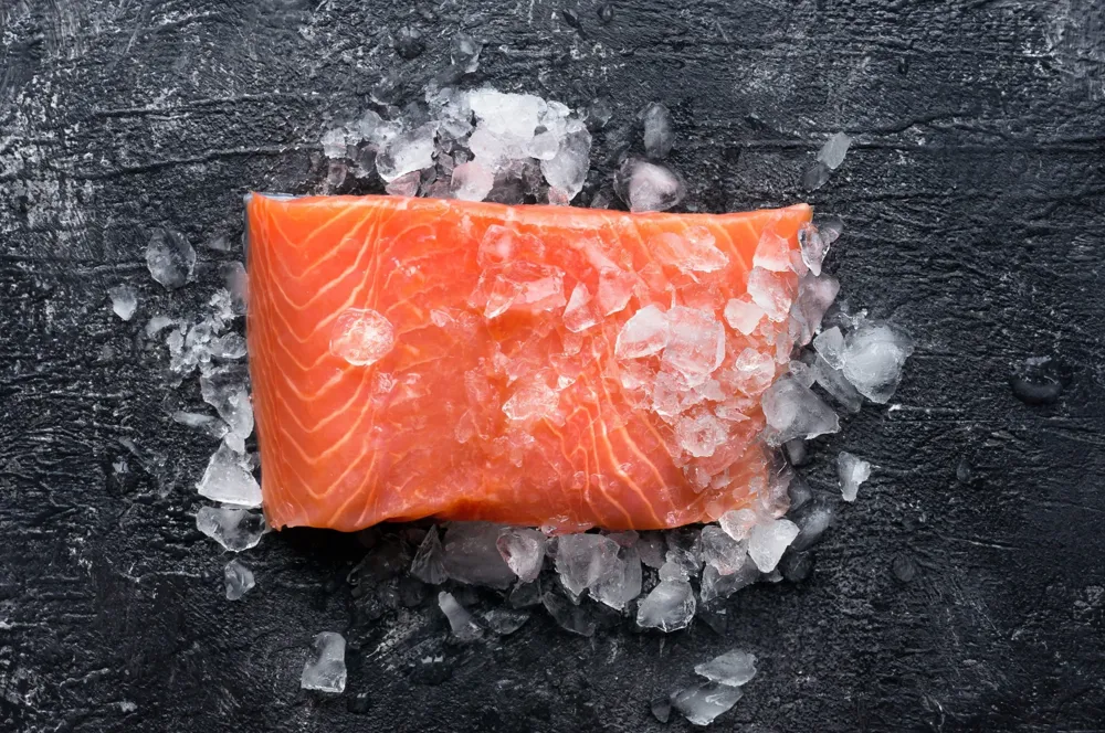 hur länge håller lax i frysen